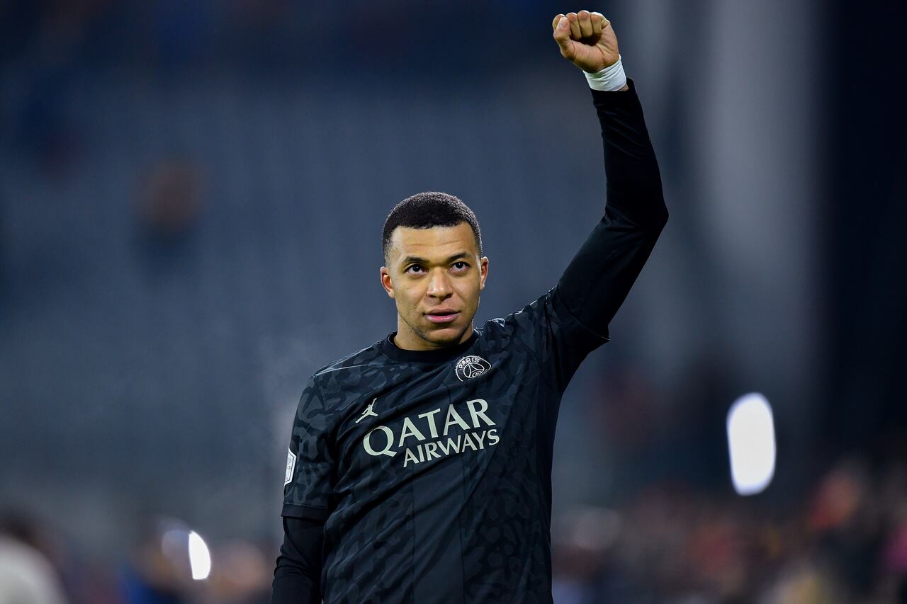 LENS, FRANCE - JANUARY 14: Kylian Mbappe of PSG reacts following the Ligue 1 Uber Eats match between RC Lens and Paris Saint-Germain at Stade Bollaert-Delelis on January 14, 2024 in Lens, France. (Photo by Franco Arland/Getty Images)