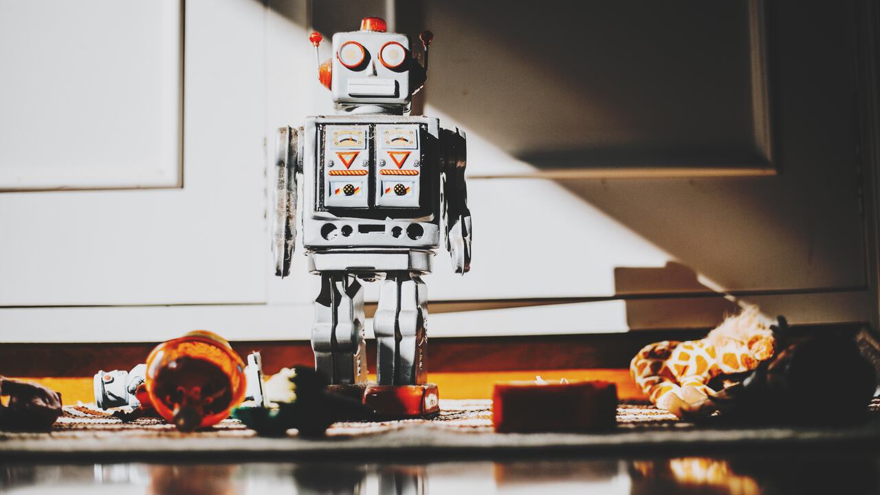 Para usar los juguetes inteligentes de manera segura, se aconseja elegir marcas confiables.