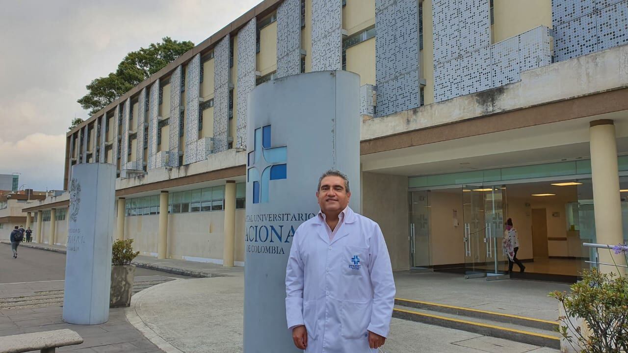 Óscar Dueñas, gerente del Hospital Universitario Nacional