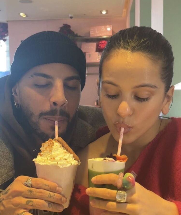 Rauw Alejandro y Rosalía. Foto: redes sociales - El País