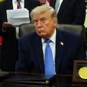 El presidente Donald Trump aparece en el Despacho Oval de la Casa Blanca.