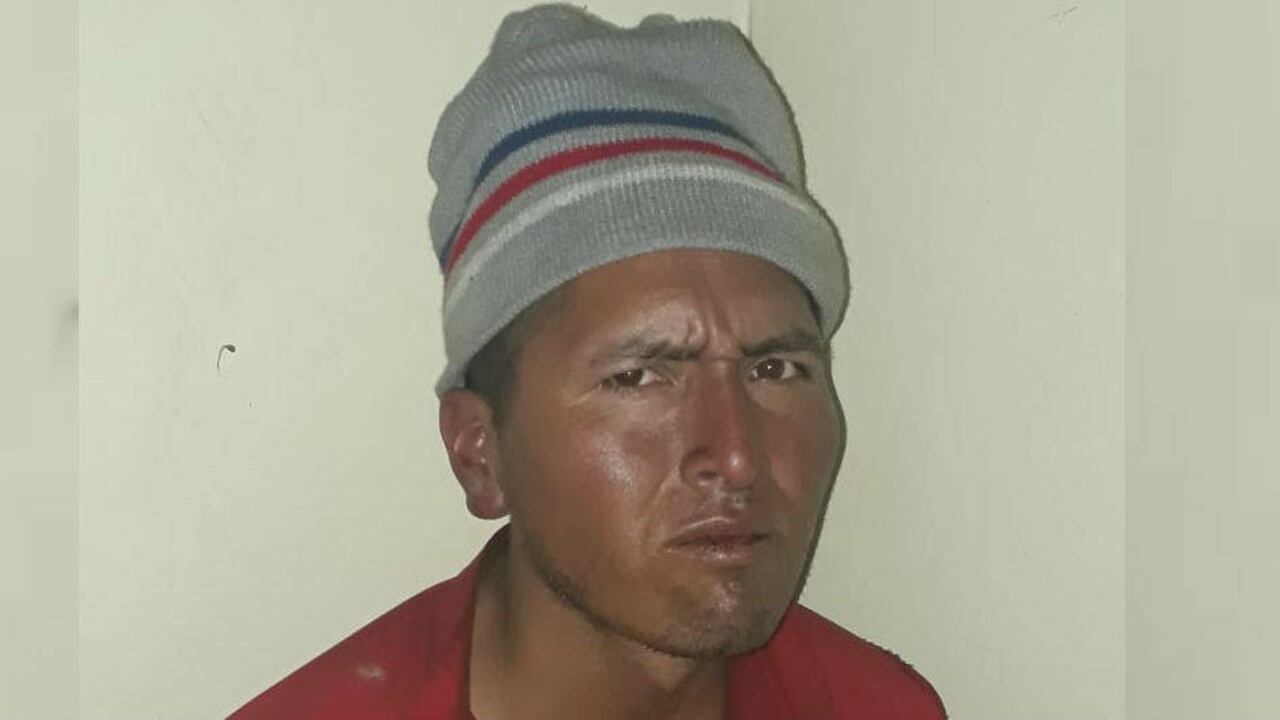 Anibal Vera Cruz ciudadano peruano.