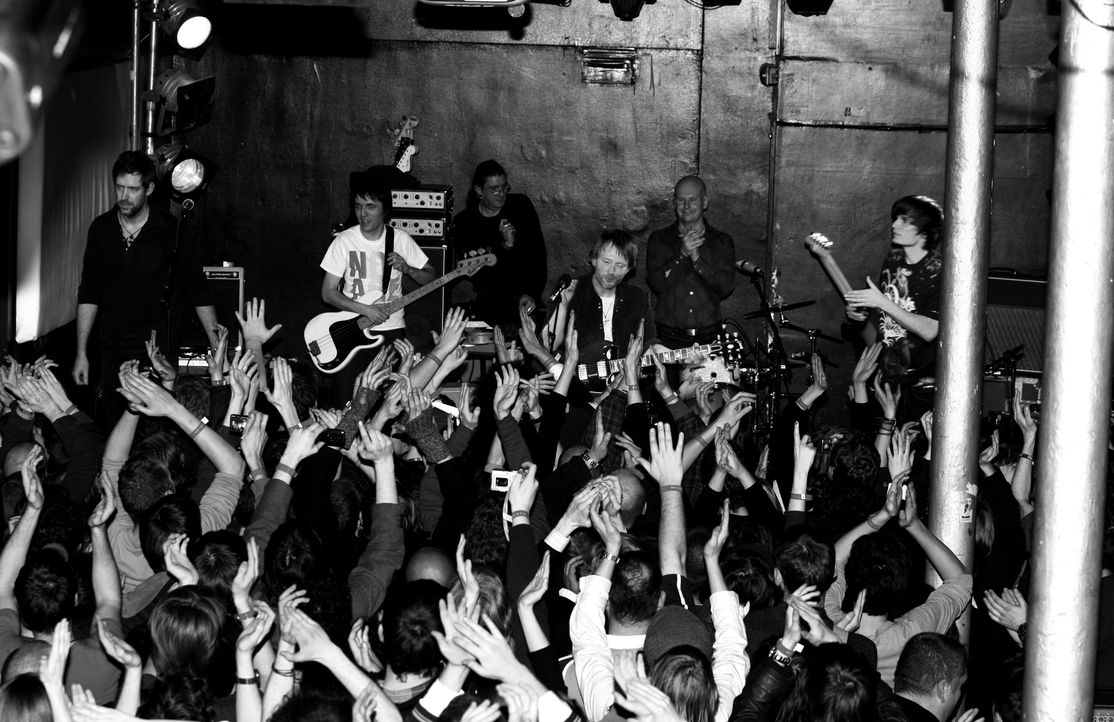 Radiohead In Rainbows - Lanzamiento 2008.