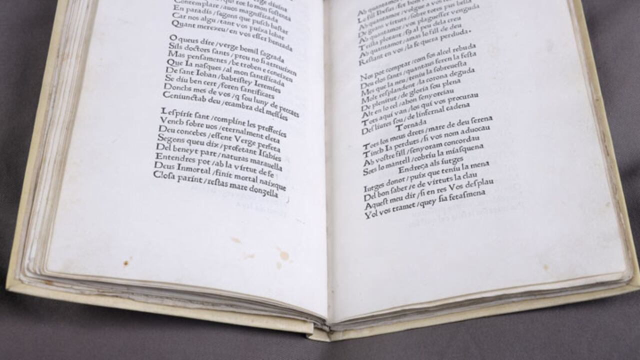 Ejemplar del primer libro impreso en la península ibérica de carácter poético: ‘Obres e trobes en lahors de la Verge Maria’ Universitat de València