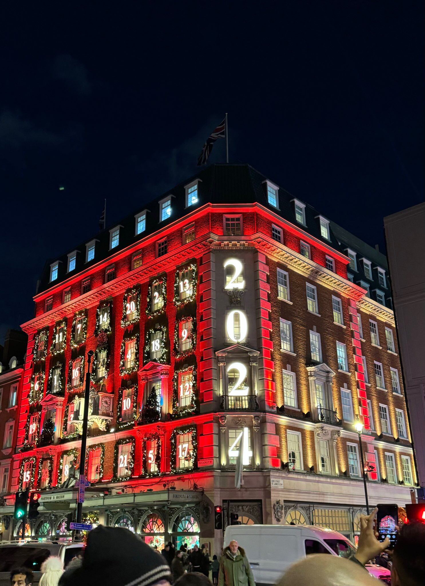 La capital británica se alista para la llegada de la Navidad