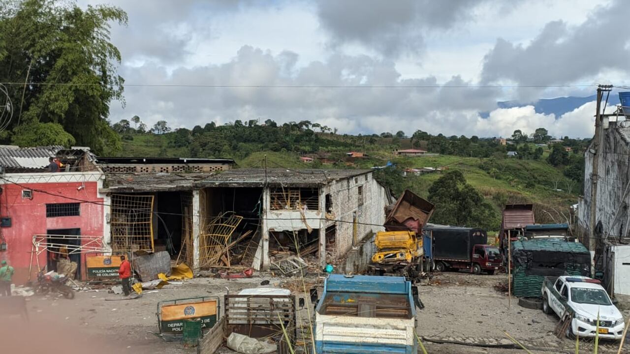 Morales, Cauca, un día después de la toma guerrillera.