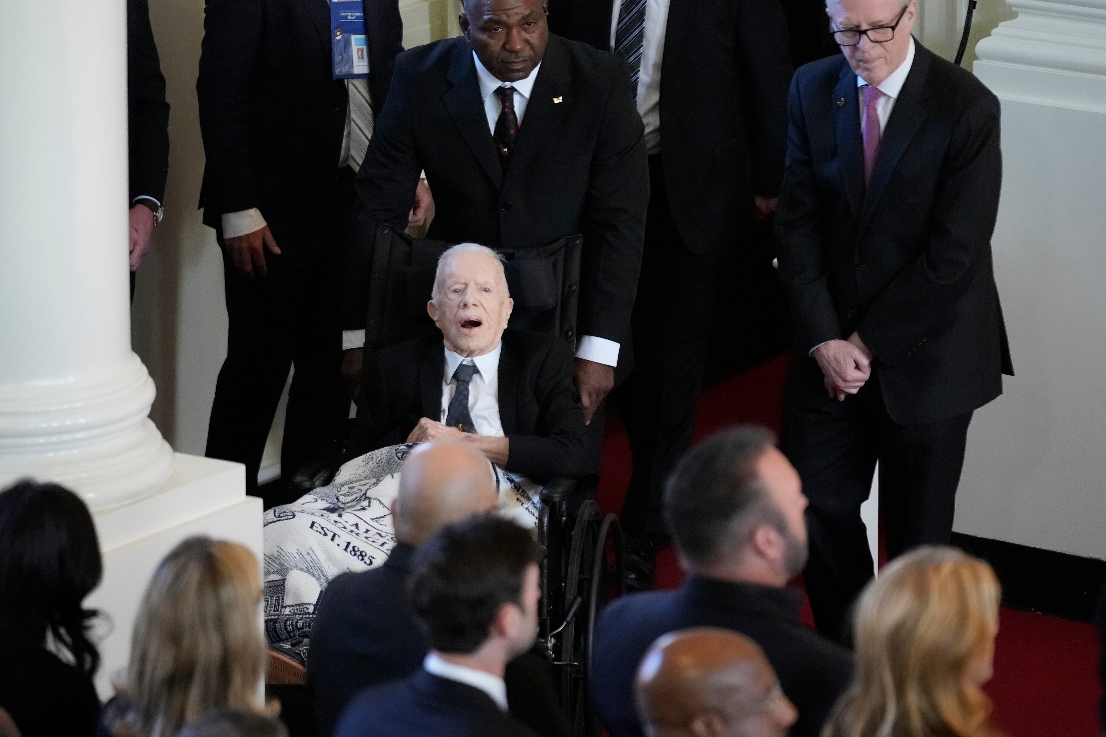 Jimmy Carter en el entierro de la esposa