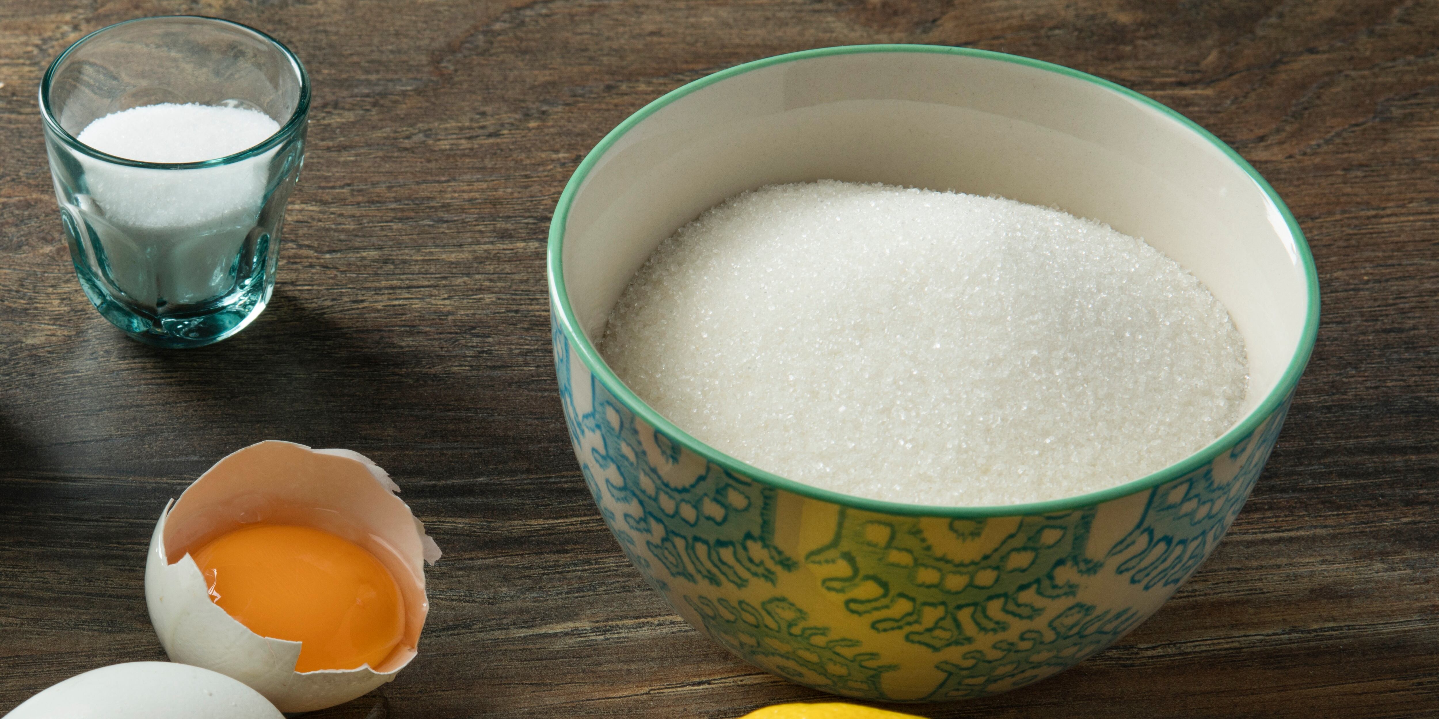 Sal vs. Azúcar, ¿Qué sustancia es más tóxica para el organismo y cómo dejarla de consumir?