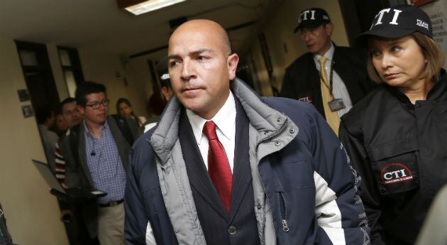 El contratista Julio Gómez asisitió en la mañana del miércoles al complejo judicial de Paloquemao.