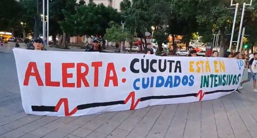La ciudadanía está atemorizada ante el aumento de los homicidios y es por ello que hicieron una protesta y rechazaron estos actos.