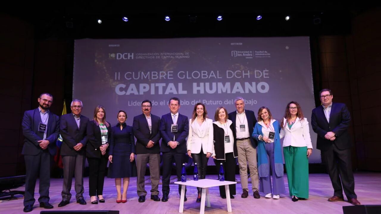 La II Cumbre Global DCH de Capital Humano no solo fue un espacio de aprendizaje y networking, sino también un reflejo del compromiso continuo con la excelencia en la gestión del talento.
