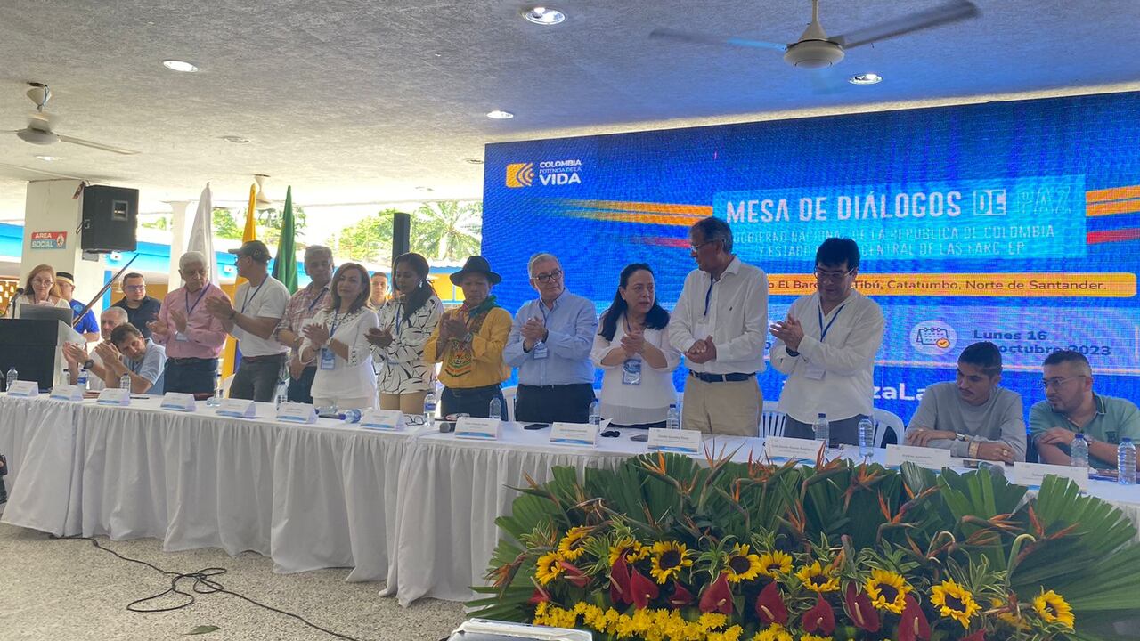 Instalación de los diálogos de paz entre el Gobierno y el EMC de las Farc.