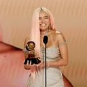 Karol G recibió su premio en la gala que se llevó a cabo en Los Ángeles