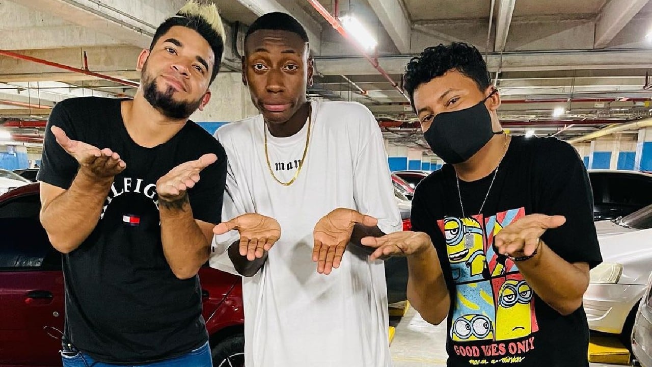 En las pocos fotos que tiene en Instagram se puede ser el gran parecido con el reconocido tiktoker.