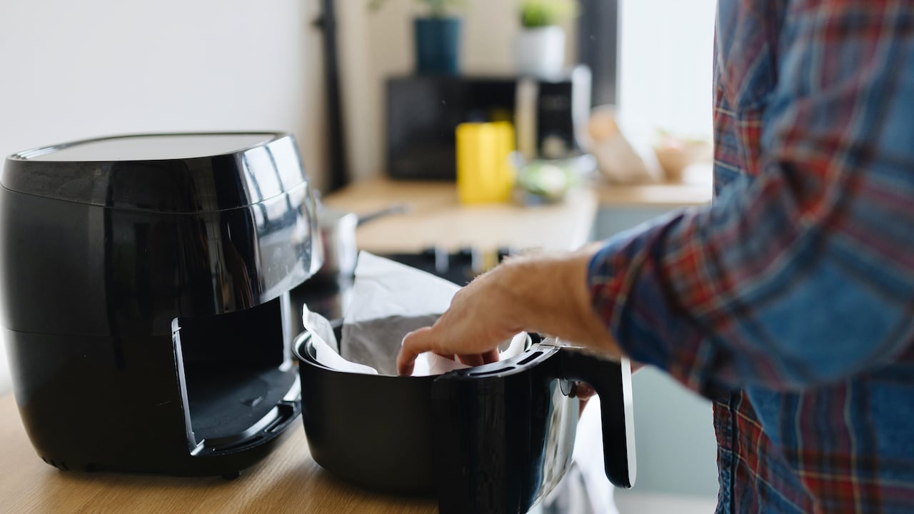 La fruta para limpiar la freidora de aire y quitarle los malos olores.