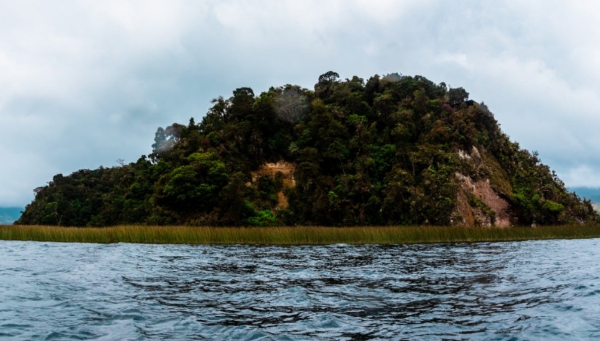 Laguna de La Cocha, Santuario natural de agua y energía