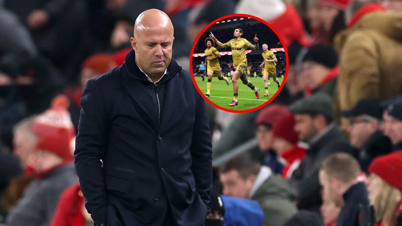 Arne Slot, técnico de Liverpool. Daniel Muñoz celebra el gol ante Burnley.
