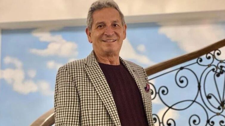 Los fanáticos del cantante antioqueño no se recuperan tras su partida. Su música se escucha en cada rincón de la capital paisa.