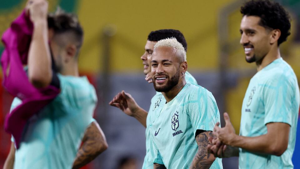 Soccer Football - FIFA World Cup Qatar 2022 - Brazil Training - Al Arabi SC Stadium, Doha, Qatar - December 8, 2022 Brazil's Neymar and Marquinhos during training REUTERS/Lee Smith