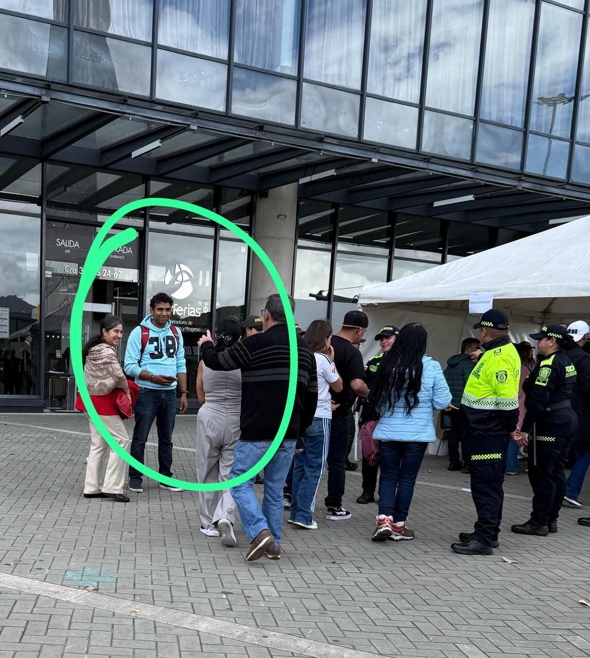 David Racero en Corferias en las votaciones de la consulta popular
