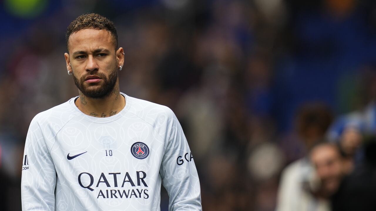 PARIS, FRANCE - FEBRUARY 19: Neymar Jr during warm up prior to the French Ligue 1 match between Paris Saint-Germain (PSG) and LOSC Lille at Parc des Princes on February 19, 2023 in Paris, France. (Photo by Getty Images/Glenn Gervot/Icon Sportswire)
