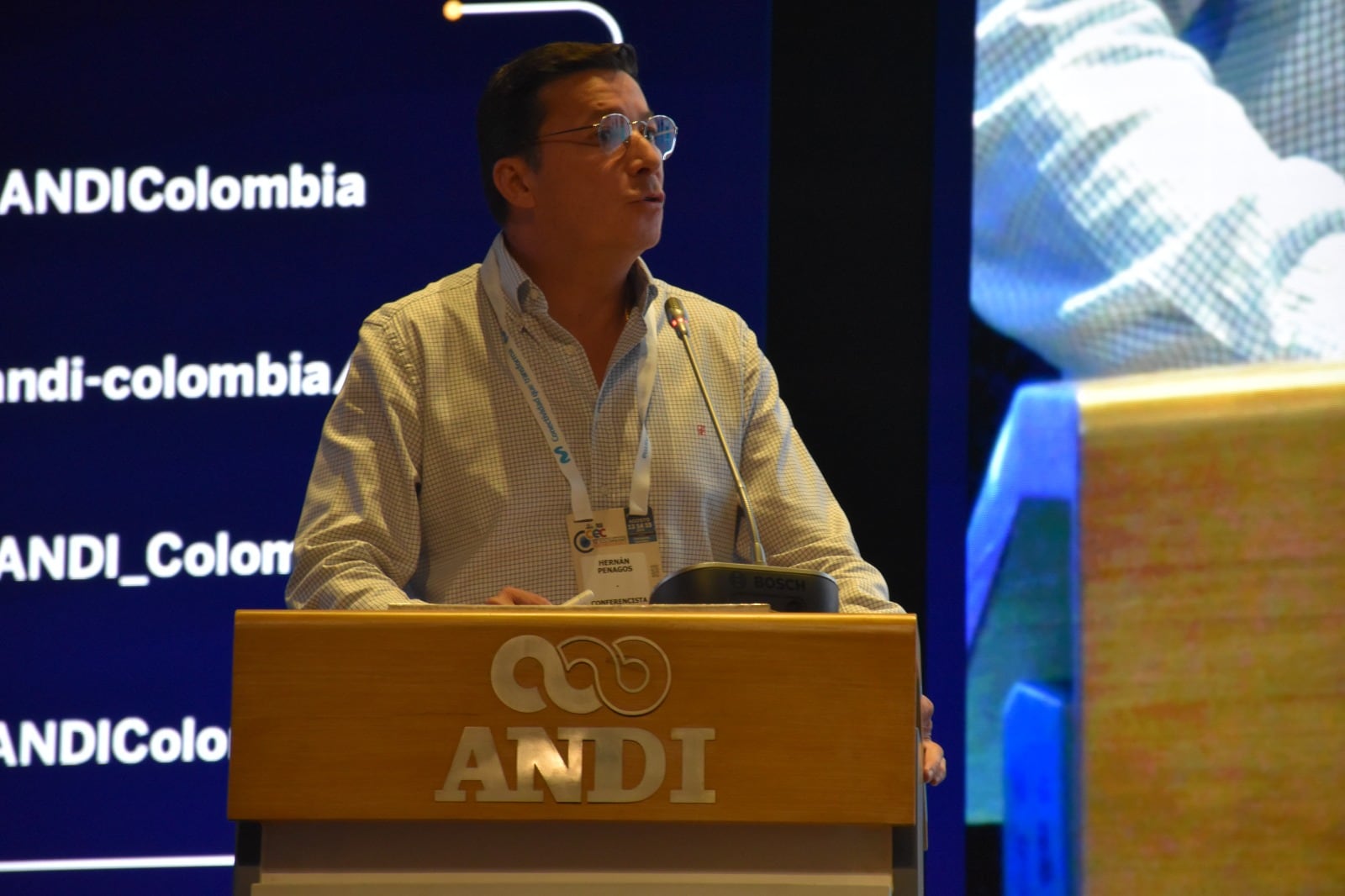 Hernán Penagos, registrador general