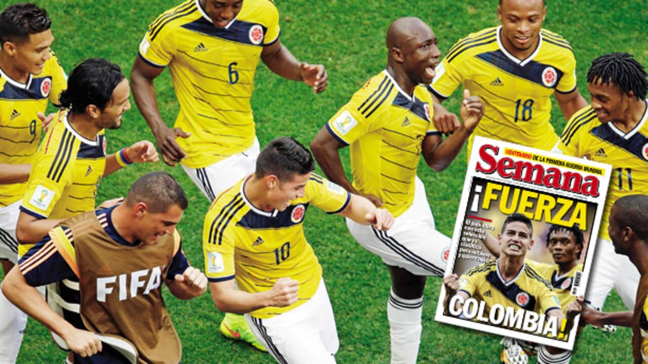 James Rodríguez conduce al equipo y también la celebración. Luego de marcar de cabeza, varios de sus compañeros se asocian al baile.