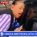 Reportera y camarógrafo son embestidos por una camioneta en México