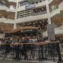 Las remodelaciones recientes que se hicieron en el centro comercial incluyen cambios en su fachada, pisos, techo e iluminación.