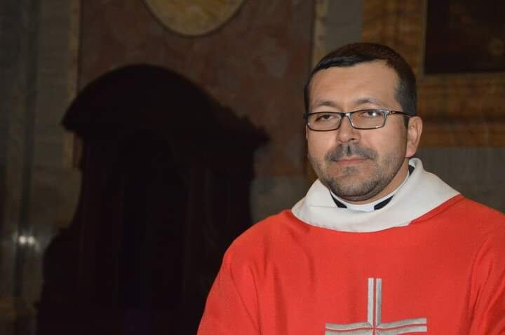 Sacerdote colombiano Carlos Arcos Pérez