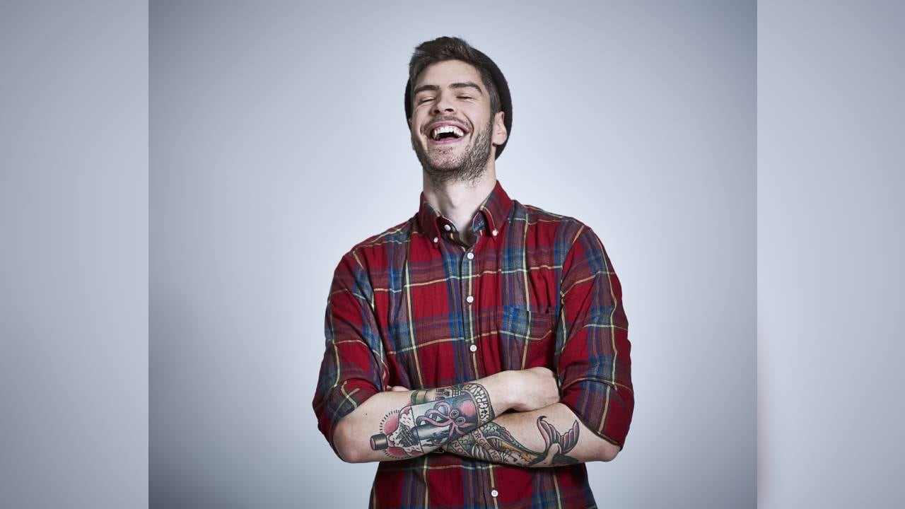 Los investigadores Andrzej Galbarczyk y Anna Ziomkiewicz, de la Universidad Jagellónica de Polonia, realizaron un estudio para determinar que tanto son más atractivos los hombres con tatuajes para las mujeres. Foto GettyImages.