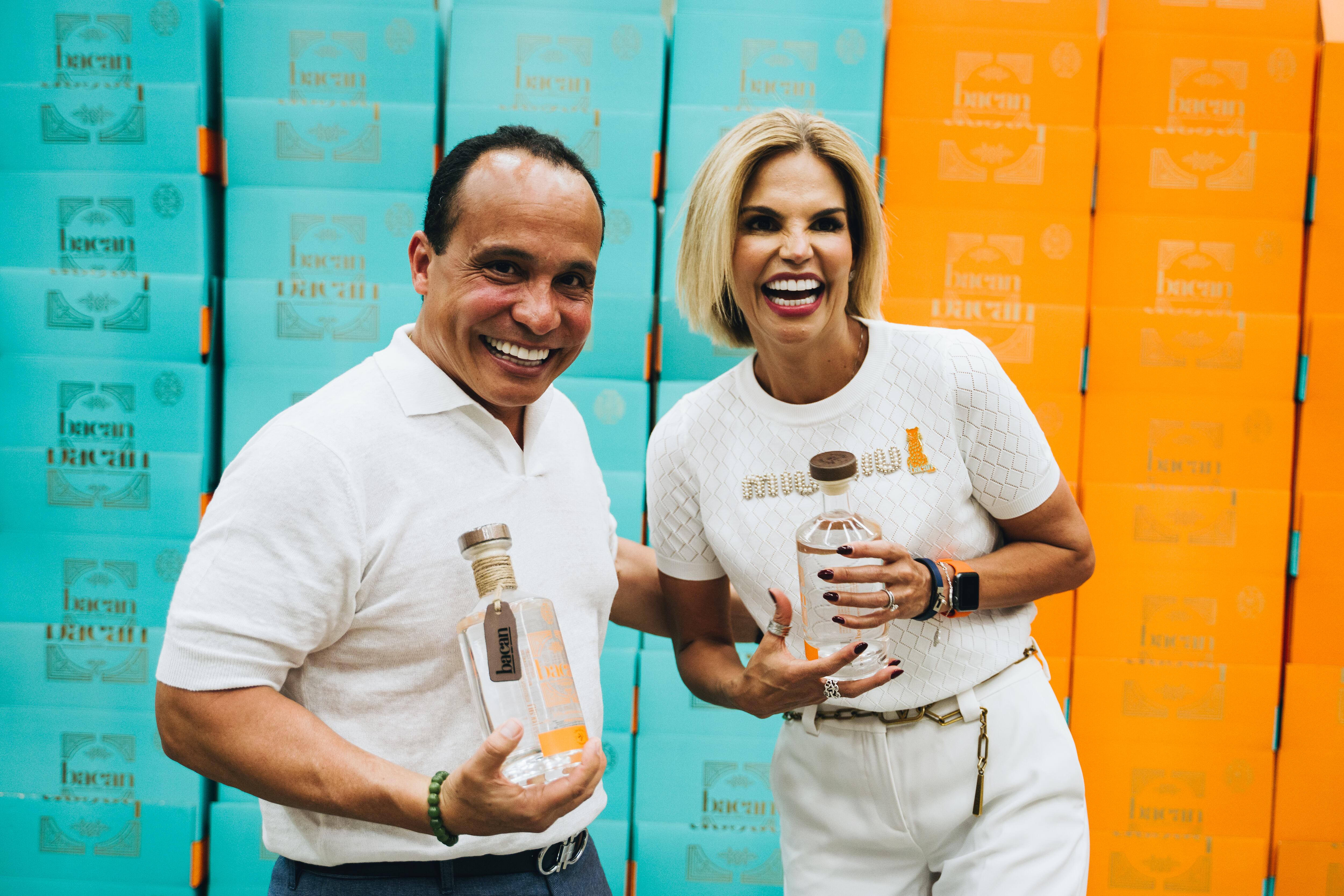 Ricardo March y su esposo Ricardo March