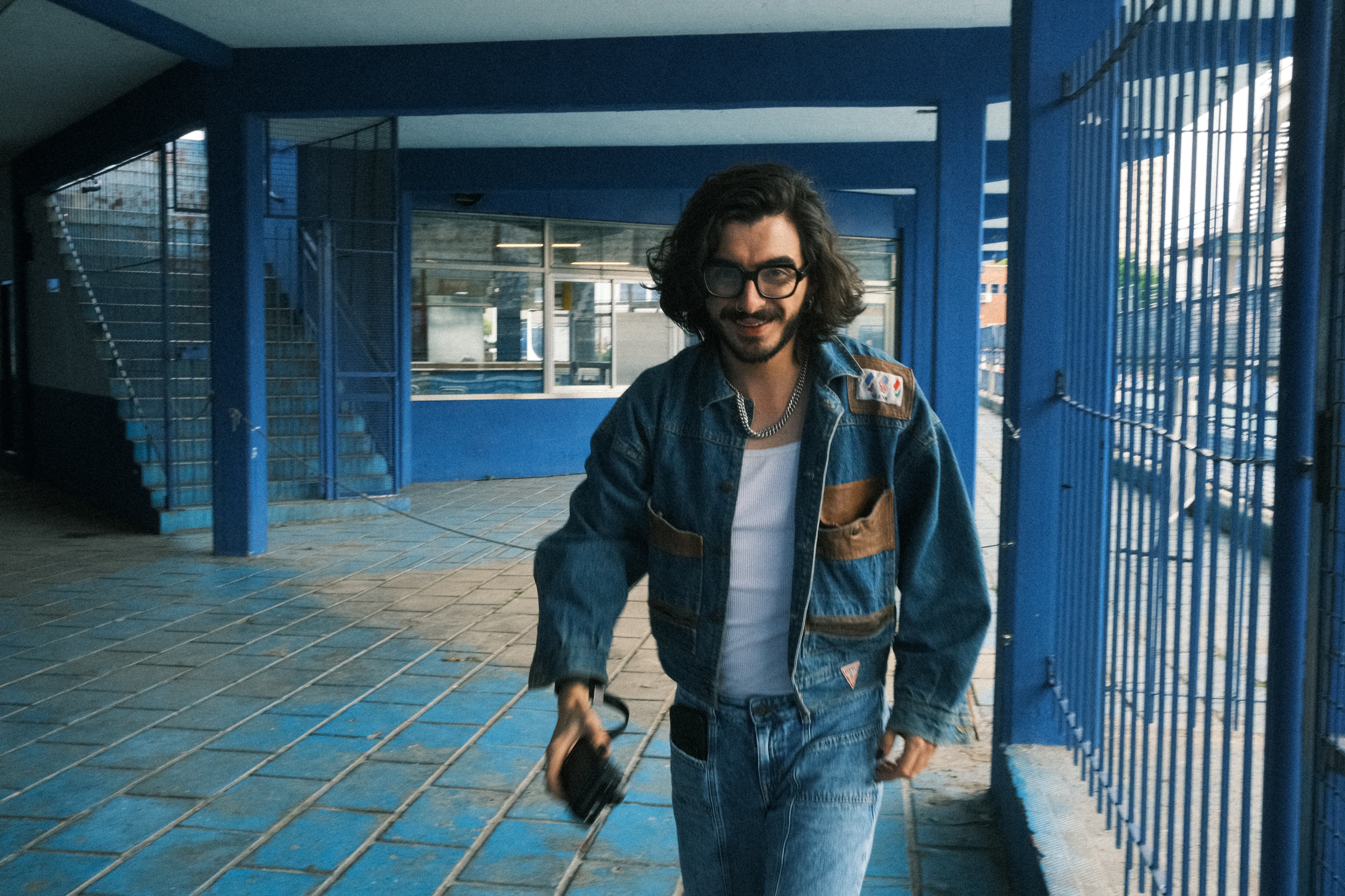 Simón Vargas, integrante de Morat, lanzó su libro 'A la orilla de la luz'