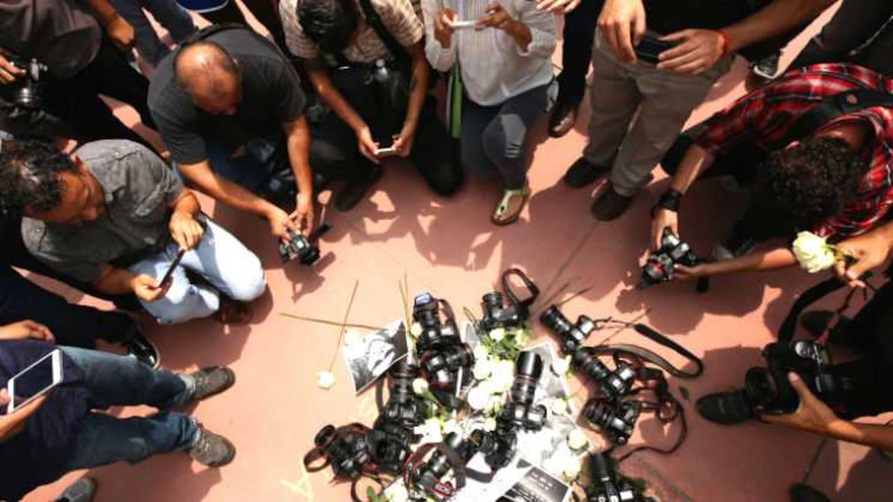 Decenas de ciudadanos participaron en protestas.