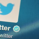 LONDON, ENGLAND - NOVEMBER 07: In this photo illustration, The Twitter logo is displayed on a mobile device as the company announced it's initial public offering and debut on the New York Stock Exchange on November 7, 2013 in London, England. Twitter went public on the NYSE opening at USD 26 per share, valuing the company's worth at an estimated USD 18 billion. (Photo by Bethany Clarke/Getty Images)