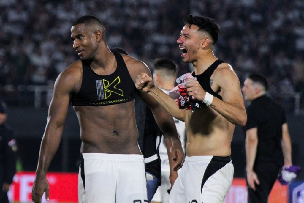 Olimpia le remontó a Flamengo y clasificó a cuartos de final de Copa Libertadores