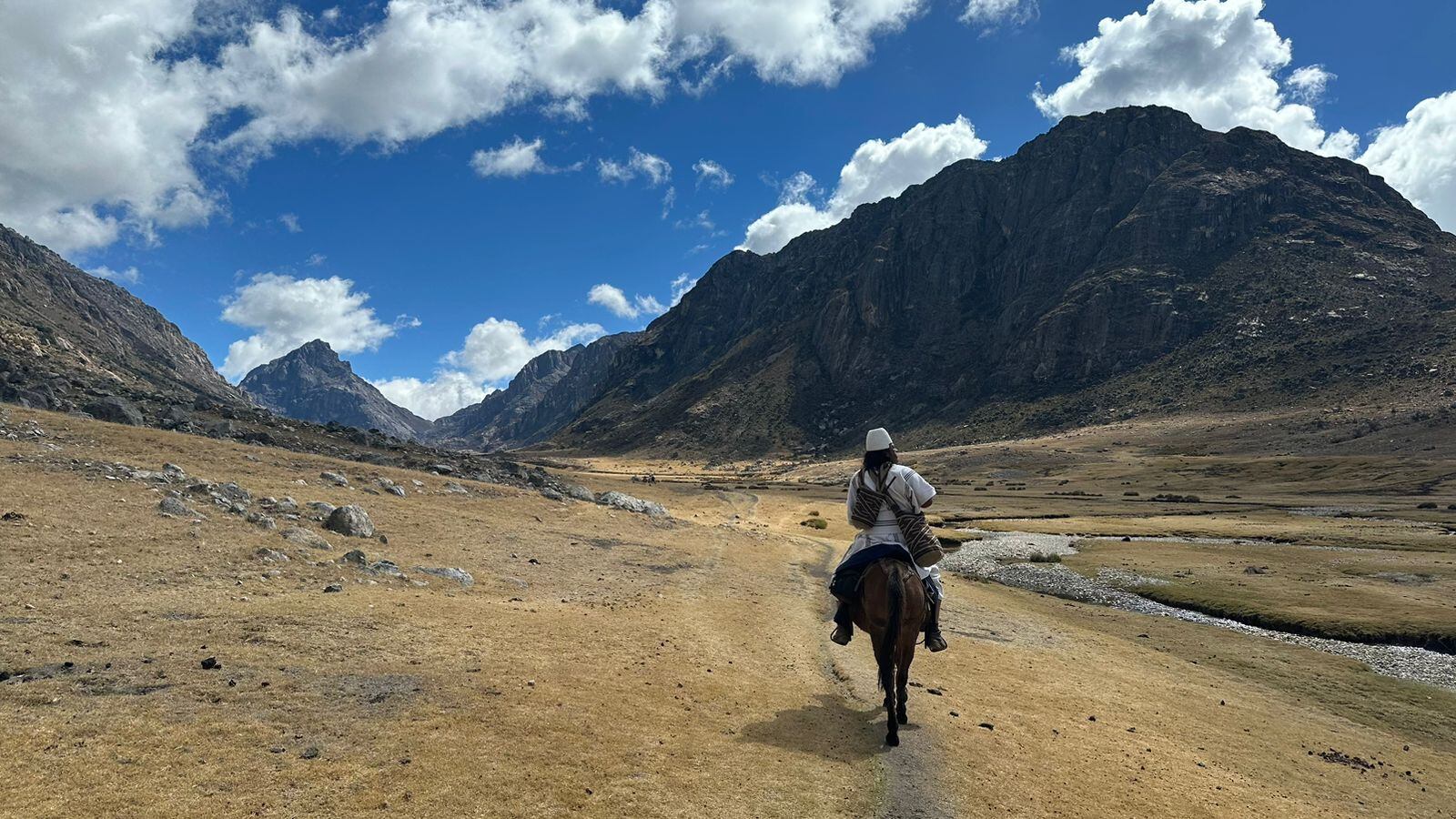 Presentación del documental Río Arriba