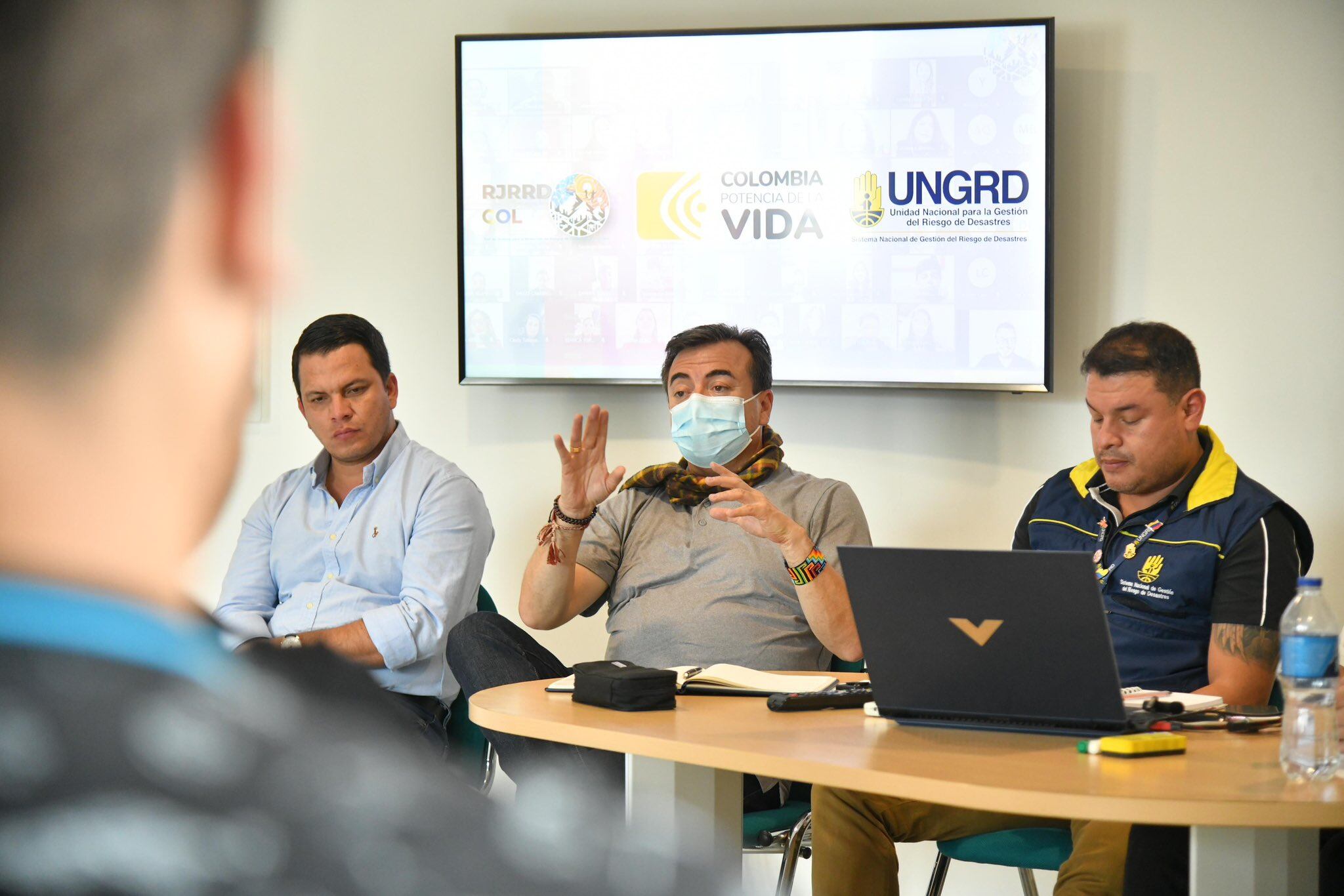 Luis Carlos Barreto junto a Olmedo López y Sneyder Pinilla.