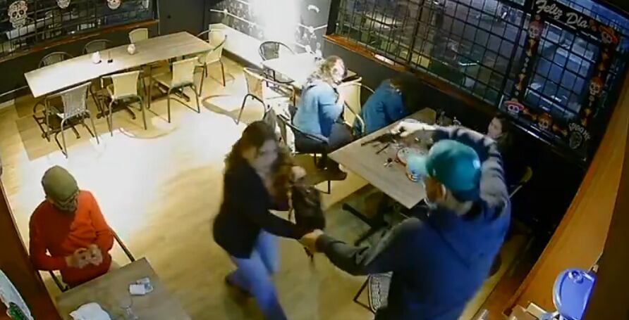 Los hechos se registraron en un restaurante de comida mexicana