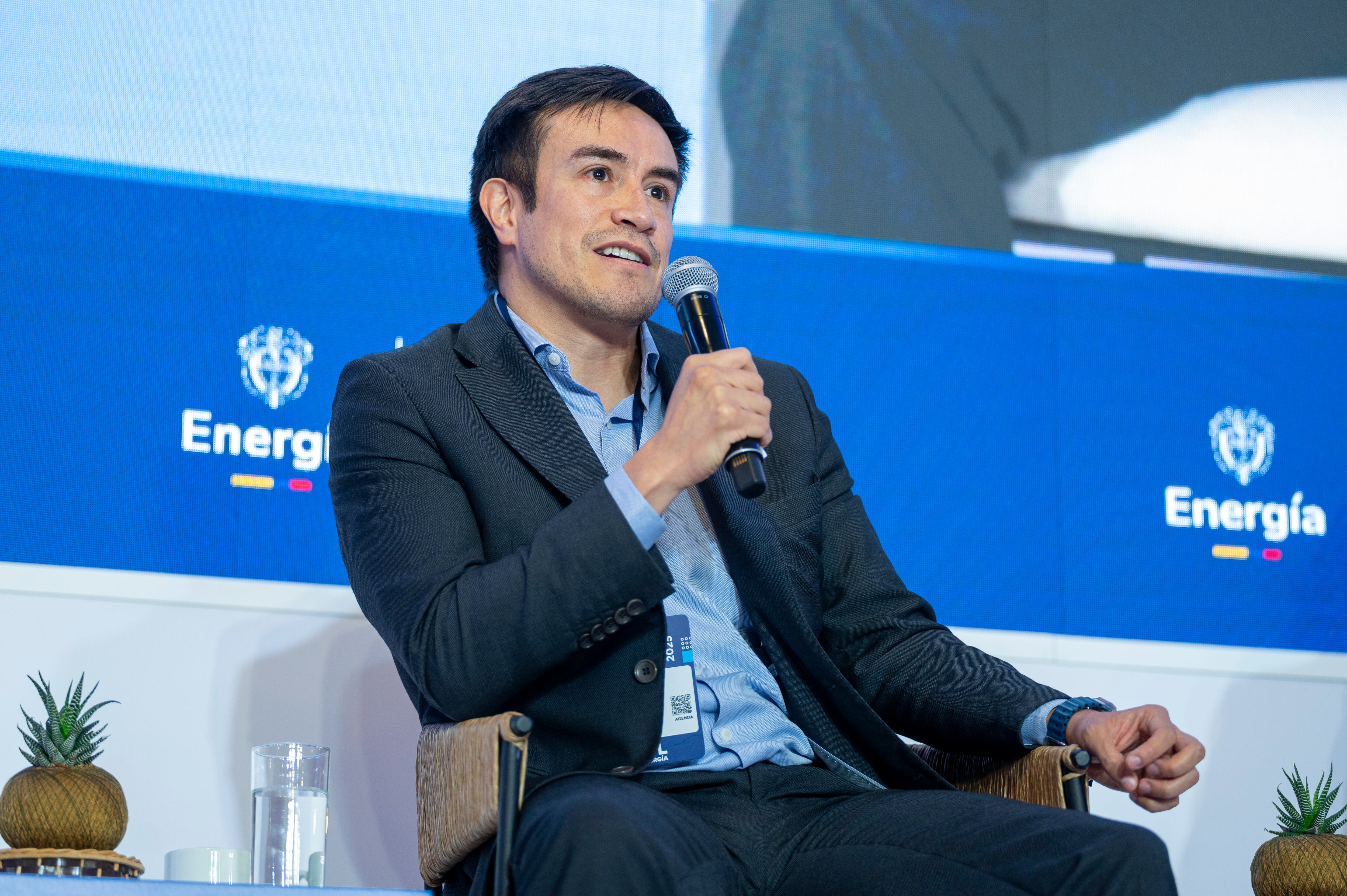 Bayron Triana Arias se desempeña como Vicepresidente Ejecutivo de Energías para la Transición, de Ecopetrol, confrmó que Colombia sí tiene recursos para reservas. Foto: Bolsa Mercantil de Colombia / El País.