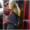 hombre intenta robar extintor en transmilenio