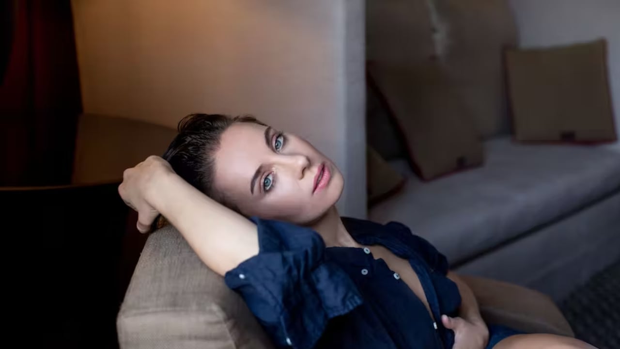 Salomé Balthus, escort alemana que contó desde Twitter detalles sobre su experiencia en Davos.