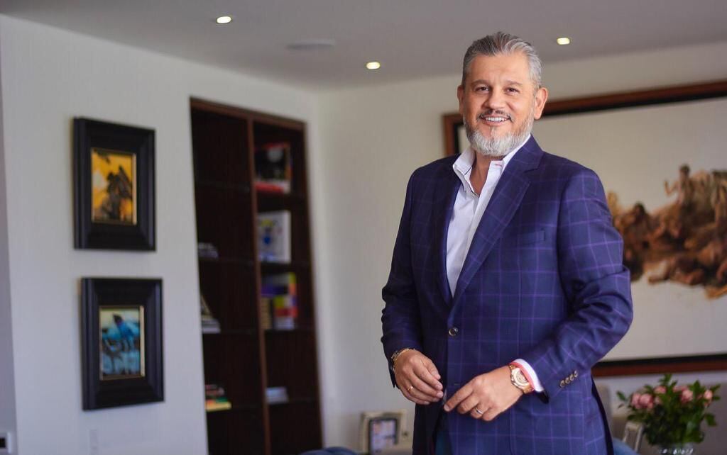 Carlos Suárez, estratega político.