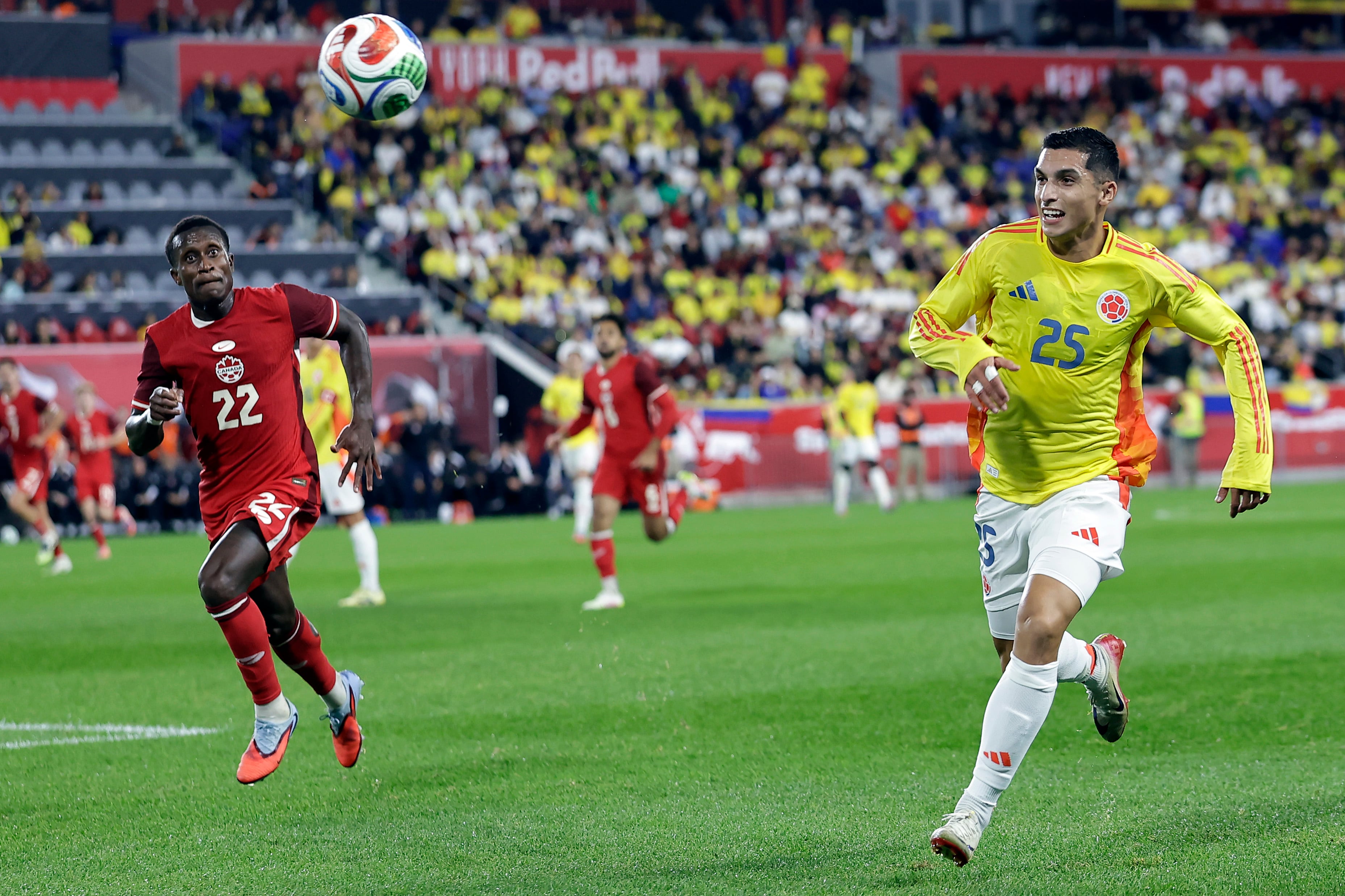 Kevin Serna con los colores de la Selección Colombia: convocado en octubre de 2025.