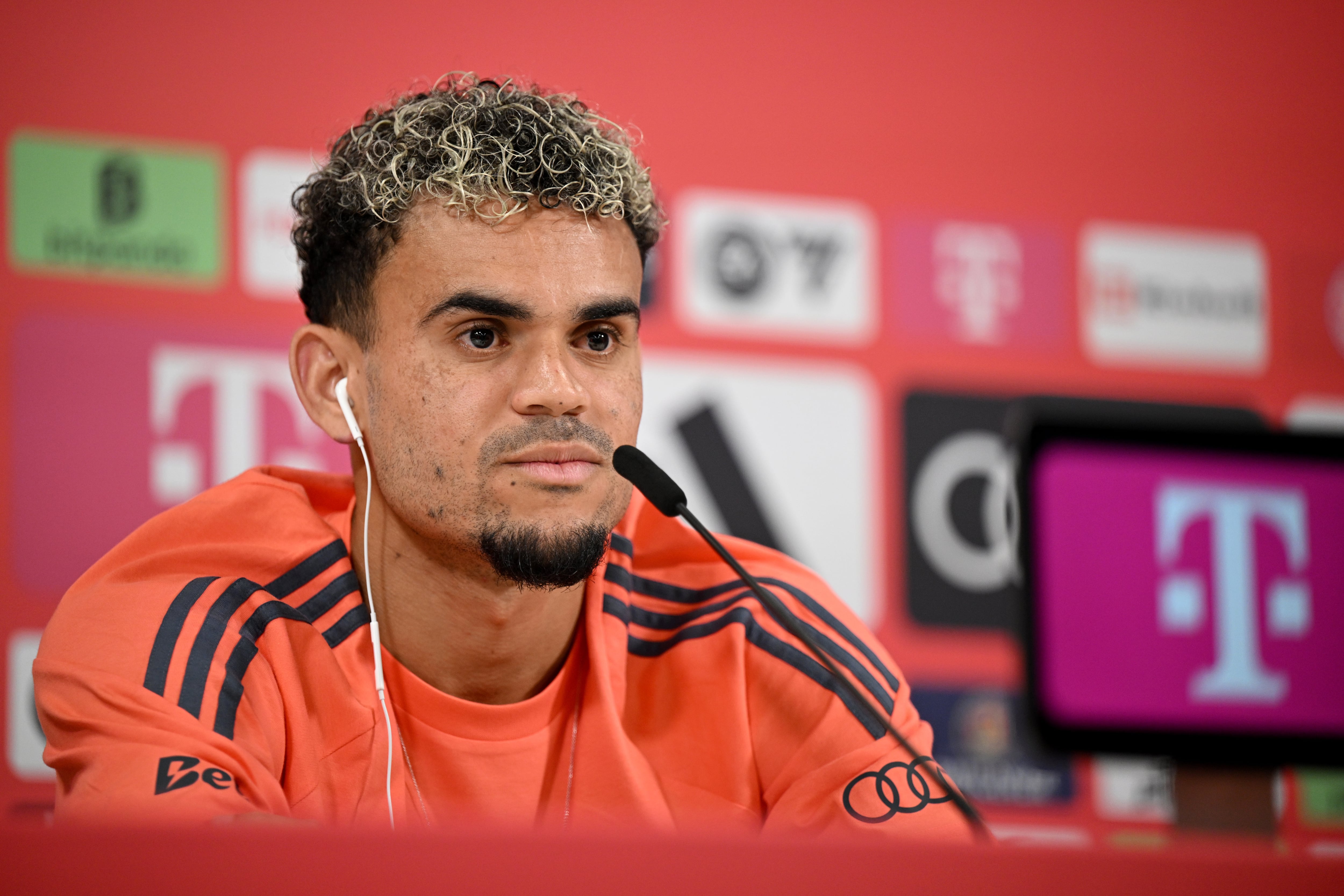 31 July 2025, Bavaria, Munich: Soccer: Bundesliga, presentation of new signing Luis Díaz. Bayern new signing Luis Díaz takes part in a press conference. Photo: Harry Langer/dpa (Photo by Harry Langer/picture alliance via Getty Images)
