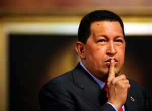 Chávez fue condecorado con el premio Rodolfo Walsh en la Universidad Nacional de La Plata.