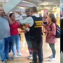 Denuncian violenta escena de xenofobia en Medellín.