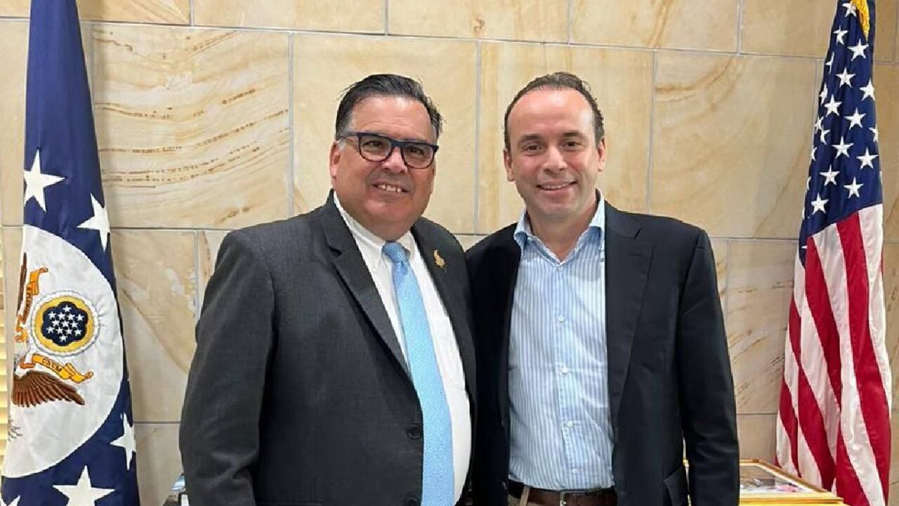 El Embajador Palmieri junto al alcalde electo, Alejandro Eder