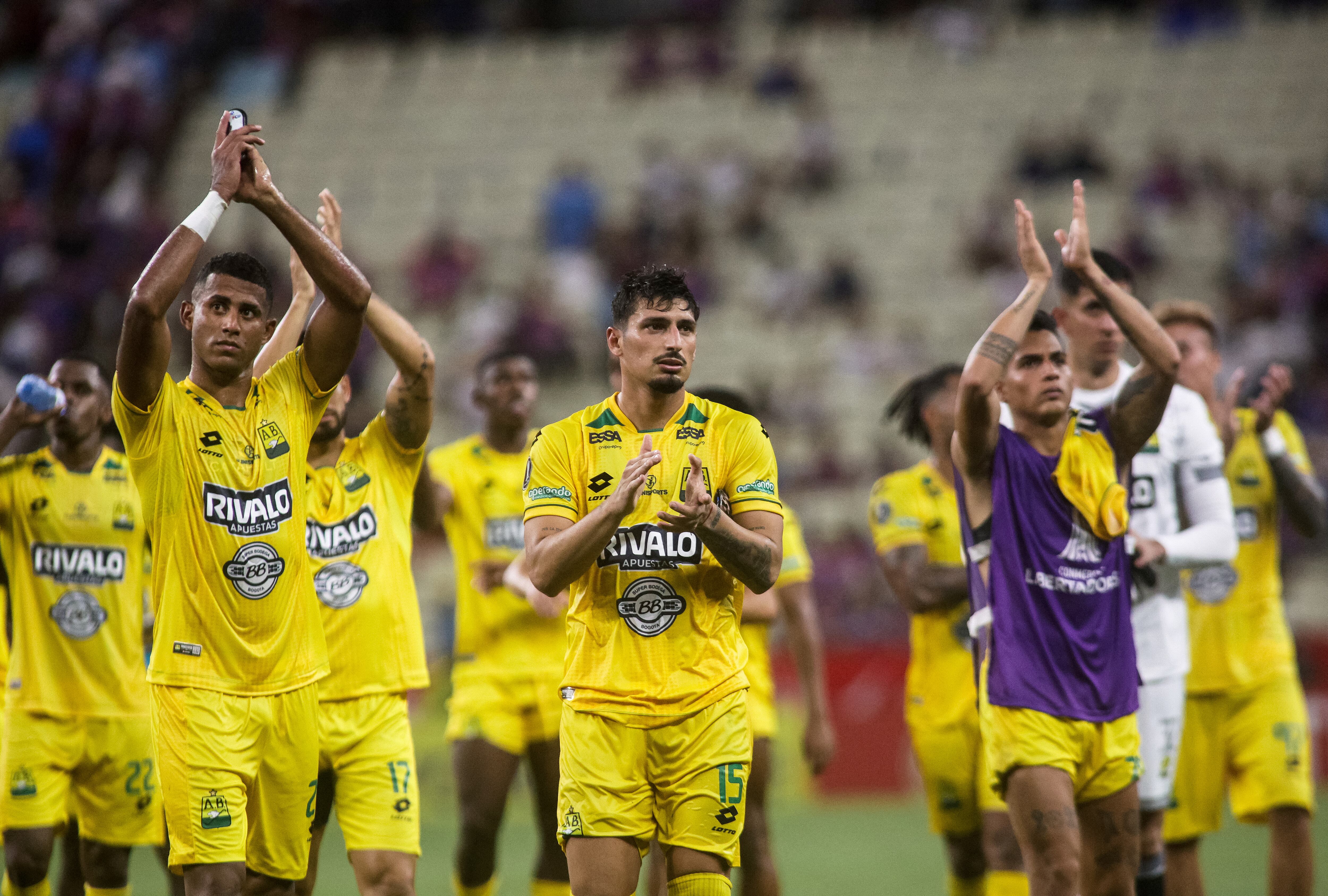 Atlético Bucaramanga vs. Fortaleza de Brasil.