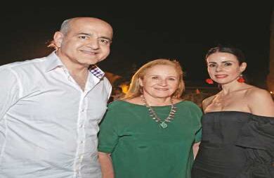 Munir Falah, Patricia Hernández y Patricia Tascón.